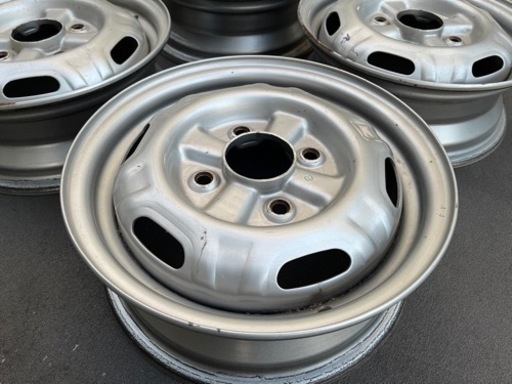 H1024-2)4.5J-13+43 114.3/4H中古4本セット！旧車スチール4本セット！希少サイズ！