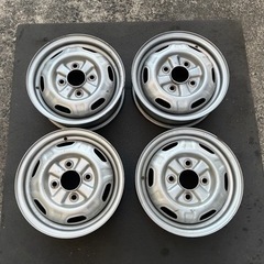 H1024-2)4.5J-13+43 114.3/4H中古4本セット！旧車スチール4本セット！希少サイズ！