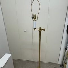 フロアランプ