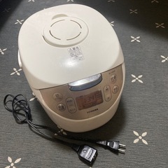 炊飯器　東芝　5.5合