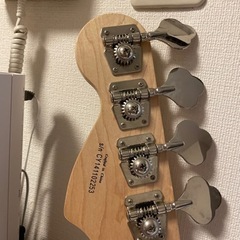 ベース　Fenderの画像