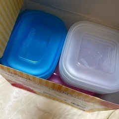 新品　ファミリーパック8個組　タッパーの画像