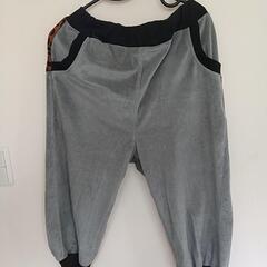 オシャレ【一点もの個性的 デザイン】【サイズM【 五分丈パンツ ヒョウ柄が ランクアップ！】の画像
