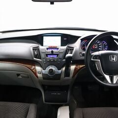【静寂性や安定性が快適な車！！】　小回りが効くのでオススメです。の画像
