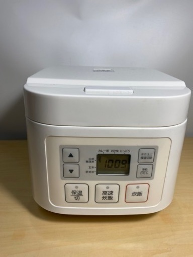 O2310-955 ニトリ　マイコン炊飯ジャー　2019年製　SN-A5 動作確認済み　キズ汚れ有　現状お渡し