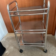 キャスター付きワゴン　ステンレス　キャスター稼働の画像