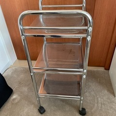 キャスター付きワゴン　ステンレス　キャスター稼働の画像