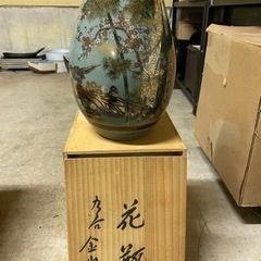 桐箱入花瓶　お安くお譲りします。