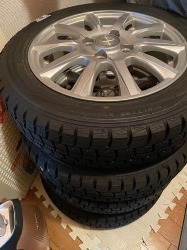 受け渡し先が決定　スタッドレスタイヤ　４本　軽自動車