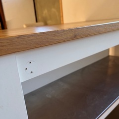 IKEAカウンターテーブルの画像