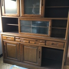 食器棚の画像