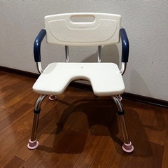 無料で差し上げます。シャワーチェア　介護用椅子