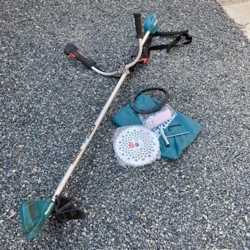 マキタ充電式草刈機