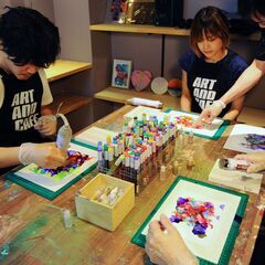 アート・ワイン・音楽が楽しめるワークショップを原宿で開催！の画像