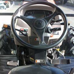 SOLD OUT】クボタ トラクター KL53Z 53馬力 フロントタイヤ新品