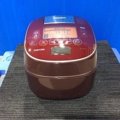 TOSHIBA真空圧力IHジャー炊飯器 5.5合炊き RC-10...