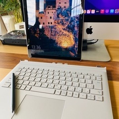 【ネット決済★全国配送可能】タブレットとしてもノートパソコンとしても高性能な2in1★画面を取り外し反対に装着する事でよりスリムに🎵Microsoft SurfaceBook★決済方法選べます🎵の画像