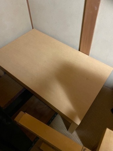 テーブル