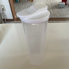 100均　お茶ボトル