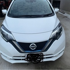 日産ノート　スノータイヤ4本付き