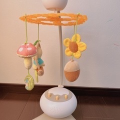 コンビ　Combi 