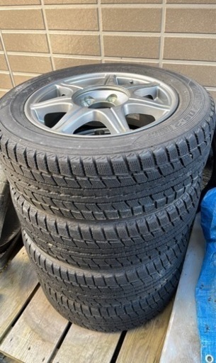 14インチ　ダンロップ　スタッドレスタイヤ　アルミホイール