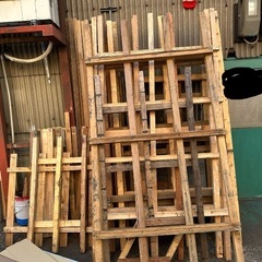 木材、スキット