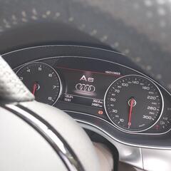 アウディ　A6 アバント　3.0 クワトロの画像