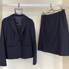 レディーススーツ上下　洋服の青山