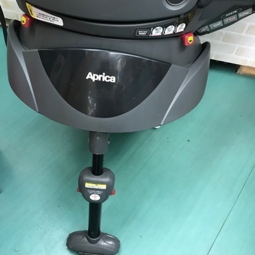 アップリカ　チャイルドシート  回転式　ディアターンプラス　BK 新生児