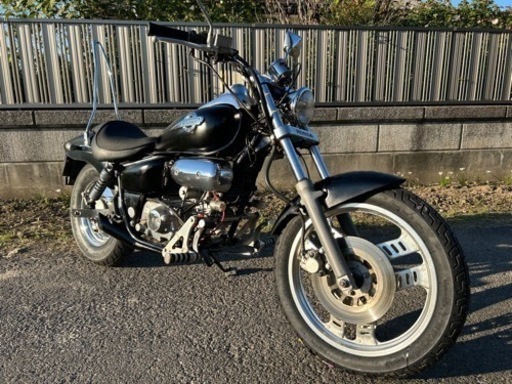 ☆マグナ50.カスタム仕様☆前後タイヤ・バッテリー・プラグなどなど新品交換^_^キャブレーターオーバーホールなどイロイロ整備で快調ですよ☆50cc原付オートバイ☆