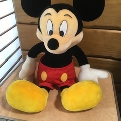 ミッキーのぬいぐるみ