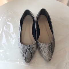 フラットパンプス　Lサイズ　の画像