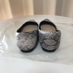 フラットパンプス　Lサイズ　の画像