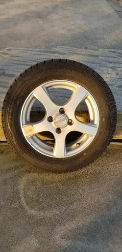 スタッドレスタイヤ、値下げしました。取り引き中