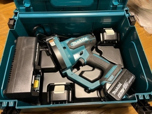 マキタ SC102DRGX フルセット(18V6.0Ahバッテリー×2、充電器DC18RD、ケース付)