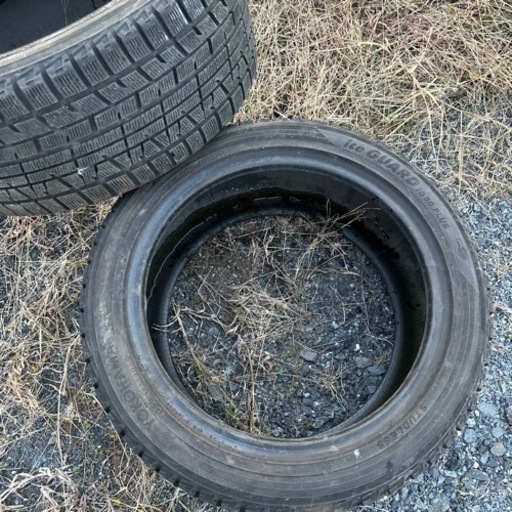 中古スタッドレス235/45R172️⃣本