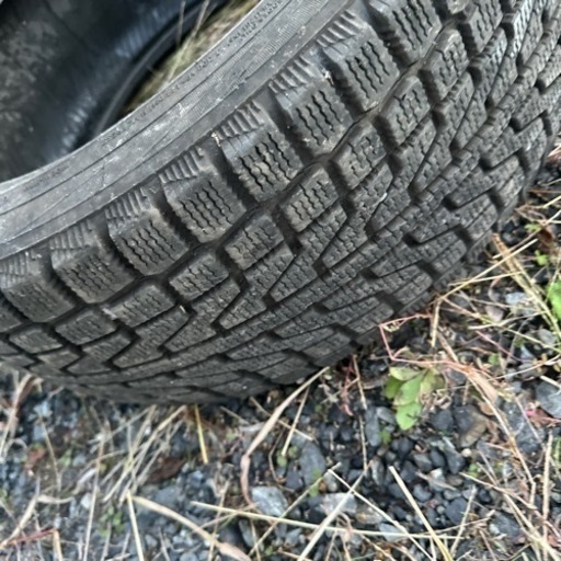 中古スタッドレス215/45R171️⃣本