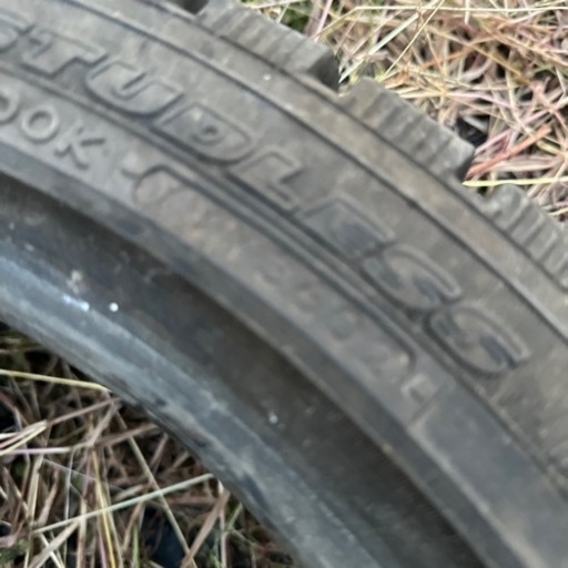 中古スタッドレス215/45R171️⃣本