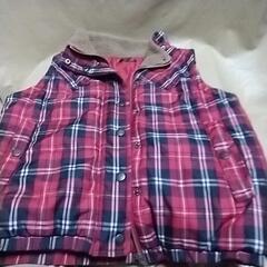 可愛いチェックのベストです。サイズ150？の画像