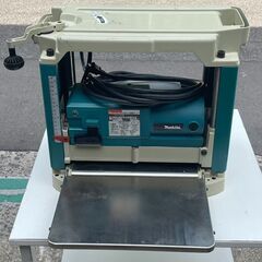 【中古】マキタ 自動カンナ 304㎜ makita モデル２０１...
