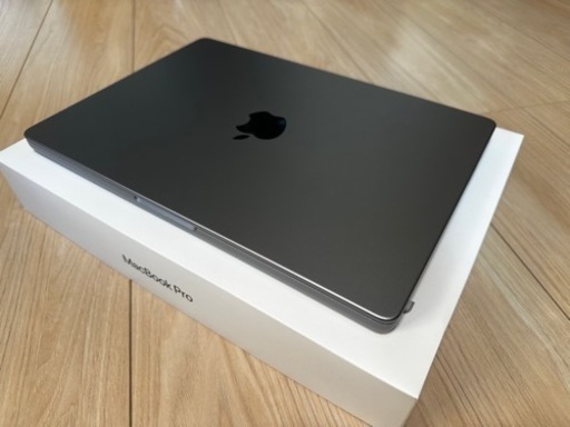 14インチMacBook Pro - スペースグレイ