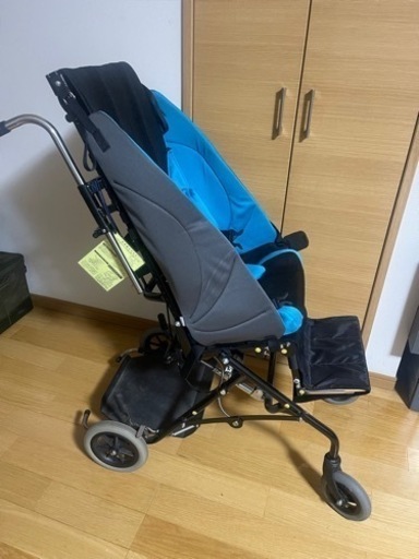 子供用　バギー　車椅子