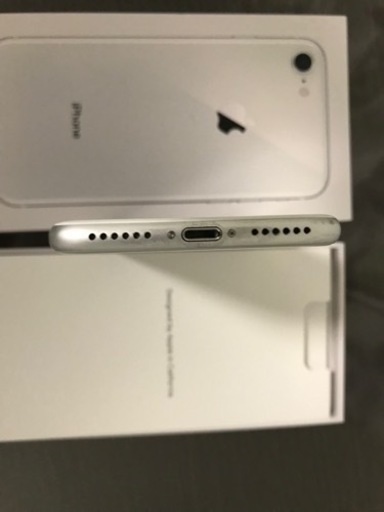iPhone8 64GB 本体
