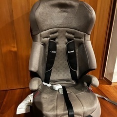コンビ　ジュニアシート