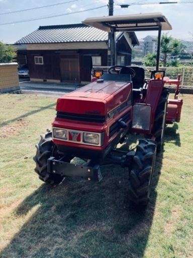 お話中！　
値引き！美品！ヤンマートラクター　F235