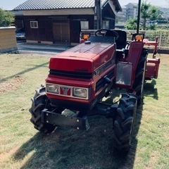 お話中！　
値引き！美品！ヤンマートラクター　F235