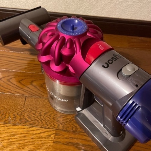 値下げ！ダイソン☆美品◆dyson◆掃除機 Dyson V7 Trigger 