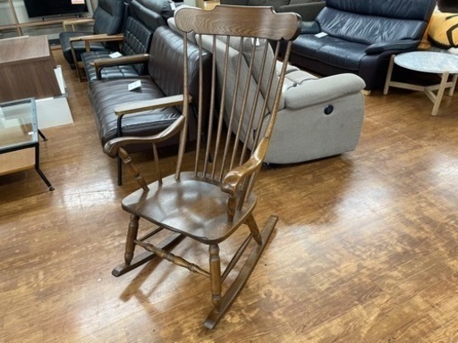 ロッキングチェア入荷しました！