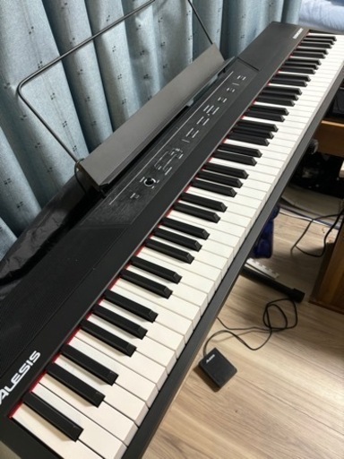 ALESIS Consert 電子ピアノ　※スタンドなし